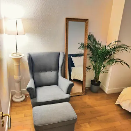 Bright & Cozy In Passy, Trocadero, *